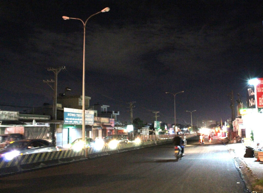 Quốc lộ 1K về đêm